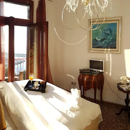 Hotel Mignon *