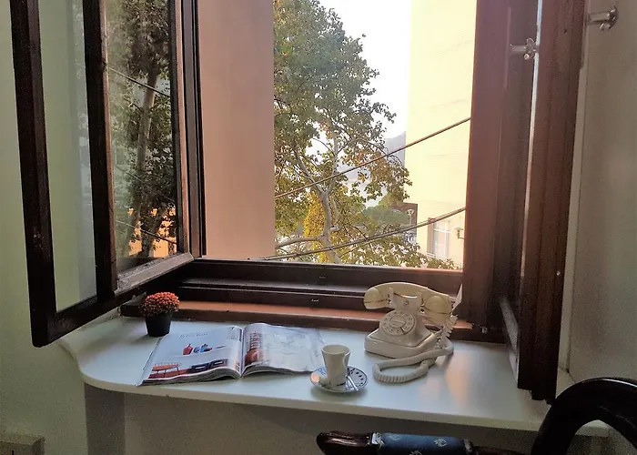 米妮翁酒店 酒店 *